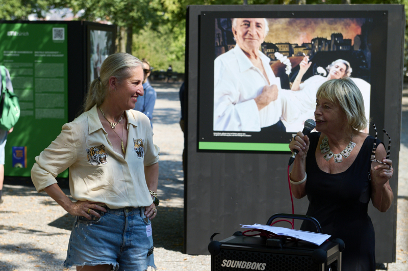 Esther Haase und Gisela Kayser