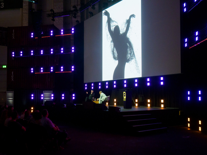 Bild Michaela Bercu in Gianfranco Ferre Dress, Paris, 1989