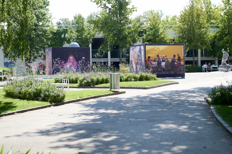 In der Ausstellung von Fatimah Hossaini