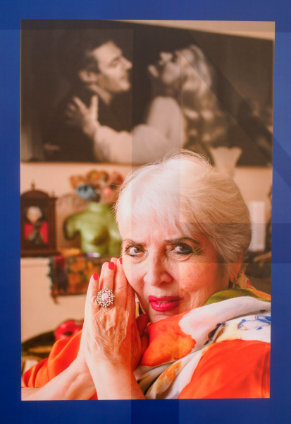 oye23_doku_ausstellung_rina_castelnuovo_jim_hollander_9102556