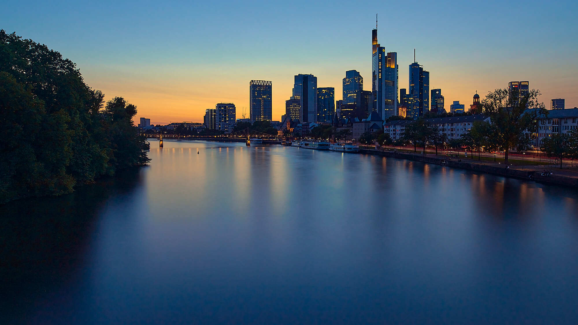 Neufi: Skyline Frankfurt