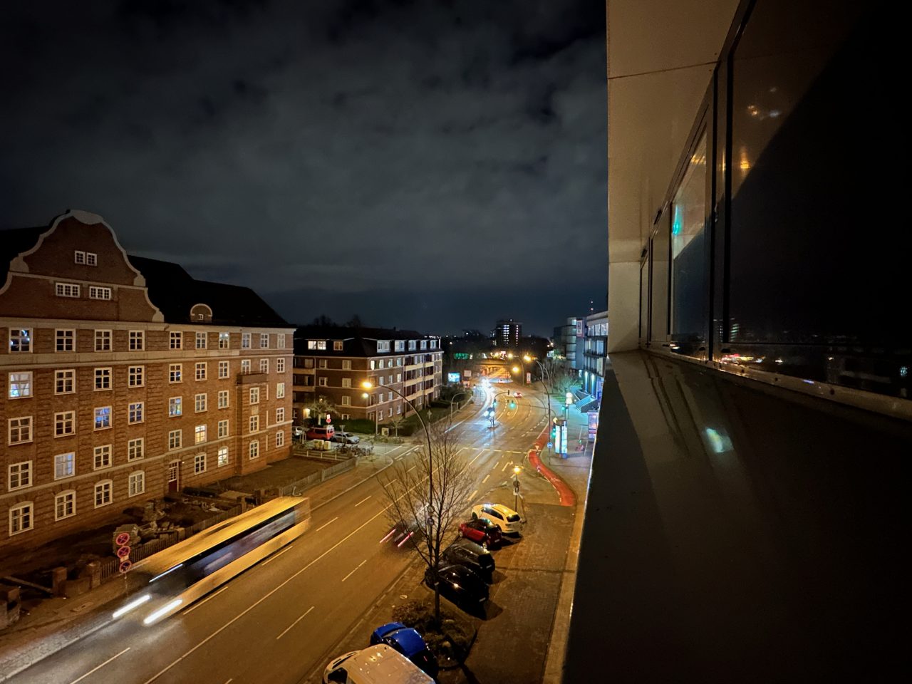 Neufi: Ausblick aus dem Hotelzimmer in Hamburg