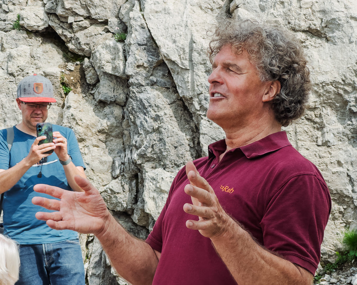 Blick ins Tal kurz vor der Eröffnung der Ausstellung "Wasser der Alpen" auf dem Nebelhorn durch Bernd Ritschel
