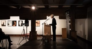 FPC477 – Festival fotografischer Bilder 2025: Dr. Katharina Günther im Interview über sie und ihren Symposiumsvortrag über Lee Miller