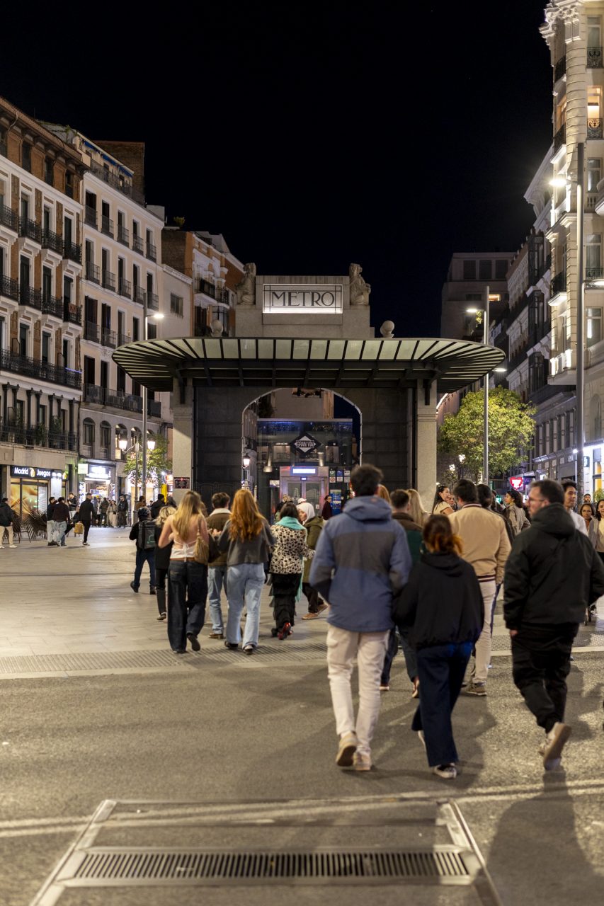 FPC480 - Farben in die Vergangenheit, Madrid offenblendig und jede Menge Community hier wie da 12 Fotopodcast fpc480 MEW RF 45mm 2 f2.2